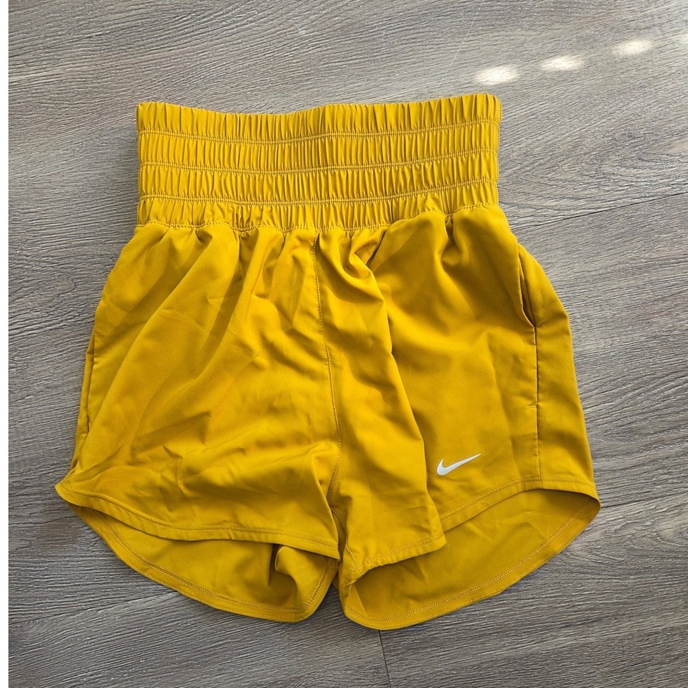 New Nike Training Shorts Womens XS Yellow Dri-FIT Smocked High Waist DX6642-716